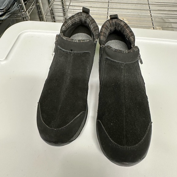 Easy Spirit shoes - Picture 1 of 7